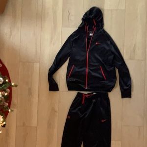 Nike Elite Therma-Fit Basketball warm up track suit men’s large, black/red